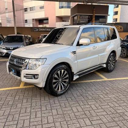 MITSUBISHI PAJERO FULL 3.2 HPE 4X4 16V TURBO INTERCOOLER DIESEL 4P AUTOMÁTICO